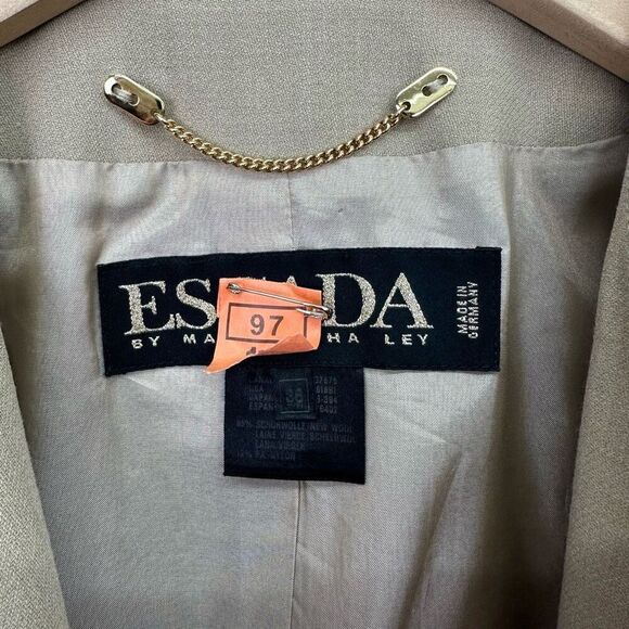 Escada by Margaretha Ley Tan Wool Blend Long Line 5 Button Collarless High Neck - Picture 3 of 9